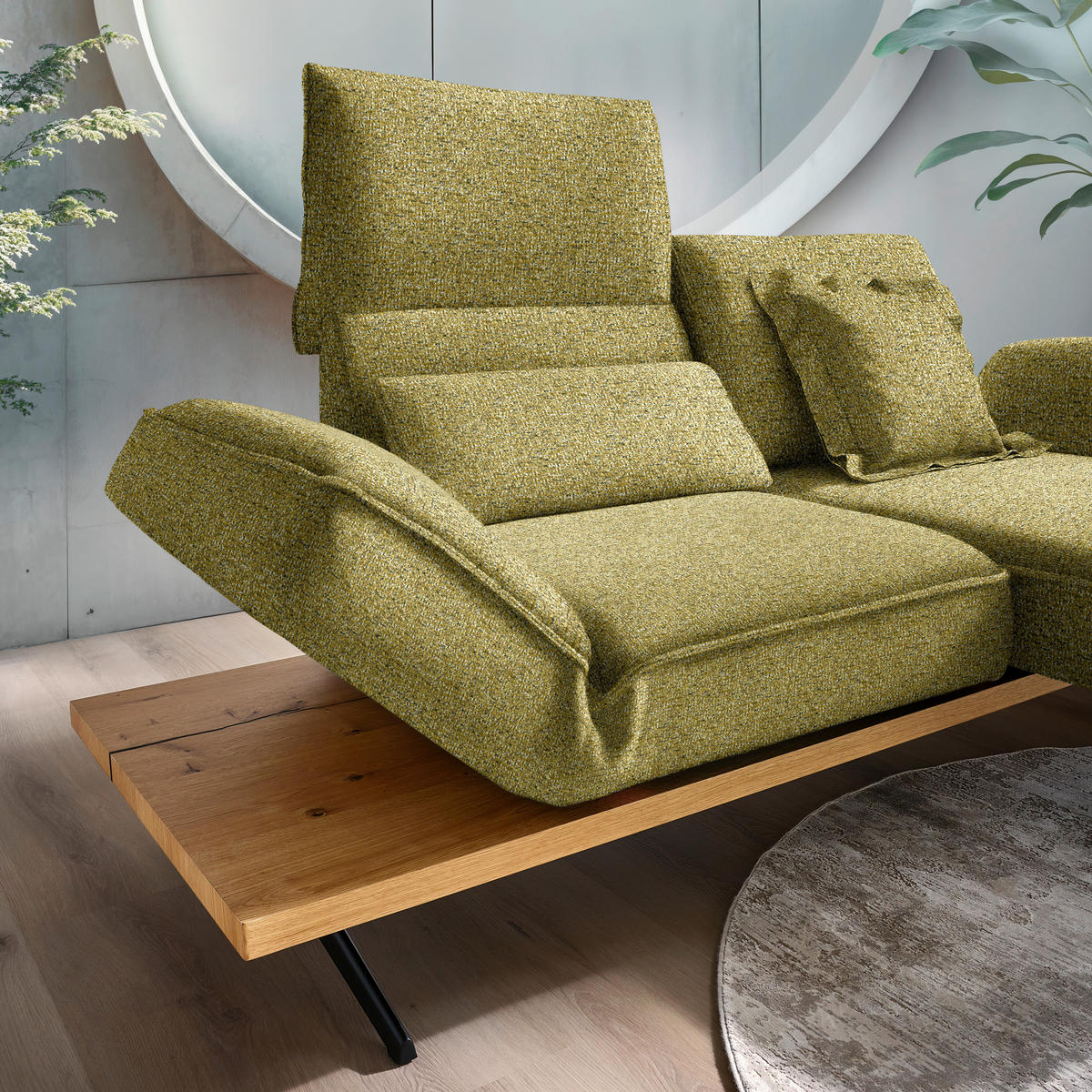 ECKSOFA Chenille Grün, Goldfarben  - Goldfarben/Schwarz, Design, Holz/Textil (240/132cm) - Koinor