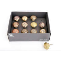 DEKORAČNÍ ÚCHYTKA NÁBYTKU - Basics, kov