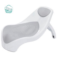 PODLOGA ZA KADICU  Delfin  - siva/bela, Osnovno, plastika (30/56/25cm) - My Baby Lou