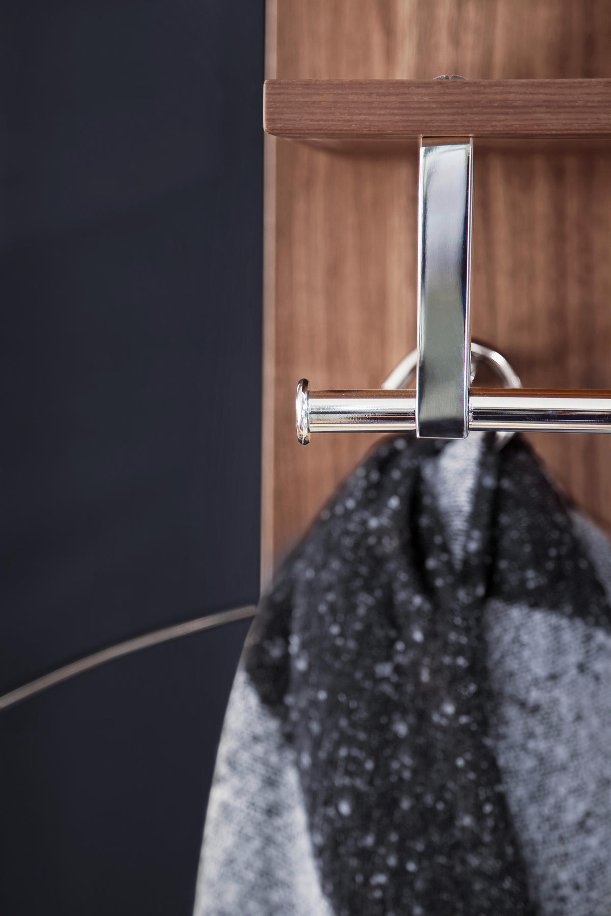 GARDEROBE 4-teilig  in 373/201/35 cm  - Anthrazit/Nussbaumfarben, Design, Glas/Holz (373/201/35cm) - Moderano