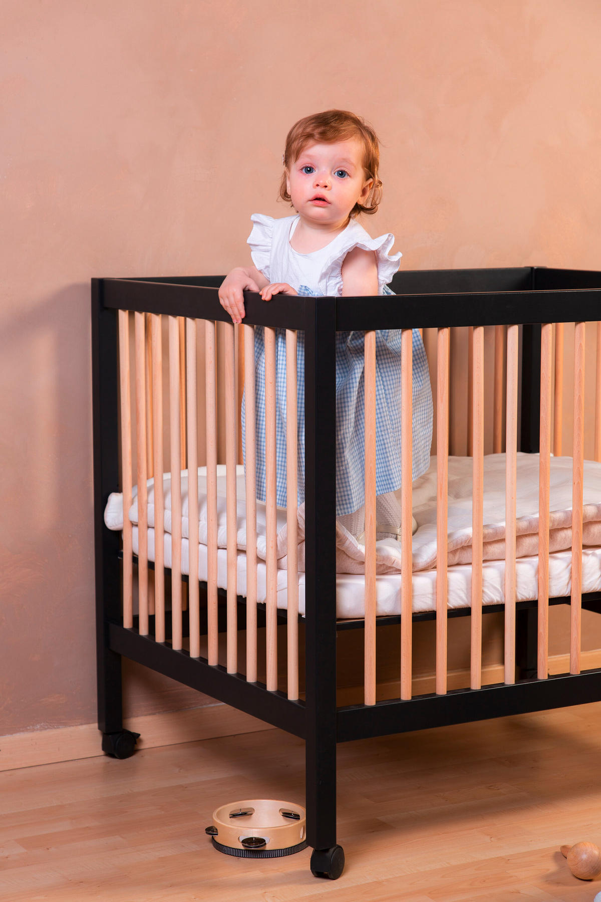 LAUFGITTER Playpen 97 2023  98/78/82 cm  - Schwarz/Naturfarben, KONVENTIONELL, Holz/Kunststoff (98/78/82cm) - Childhome