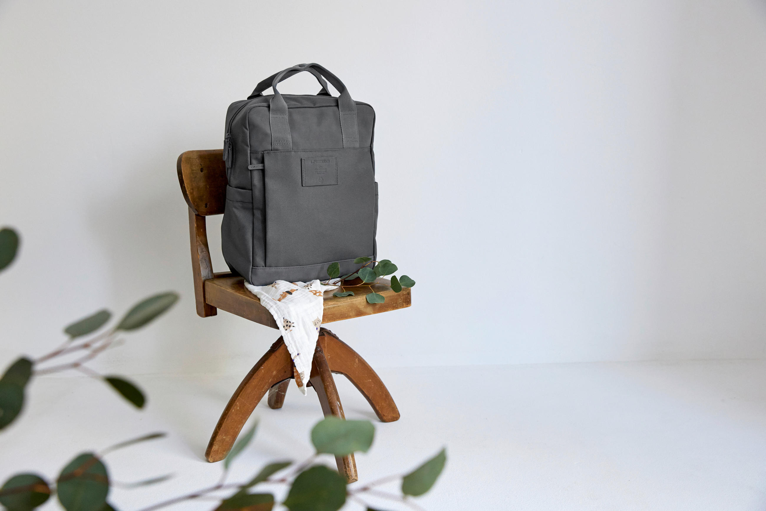 Thumbnail - Lässig Wickelrucksack, Anthrazit, Textil, 14x38x28.5 cm, Baby on Tour, Kinderwagen, Wickeltaschen & Wickelrucksäcke