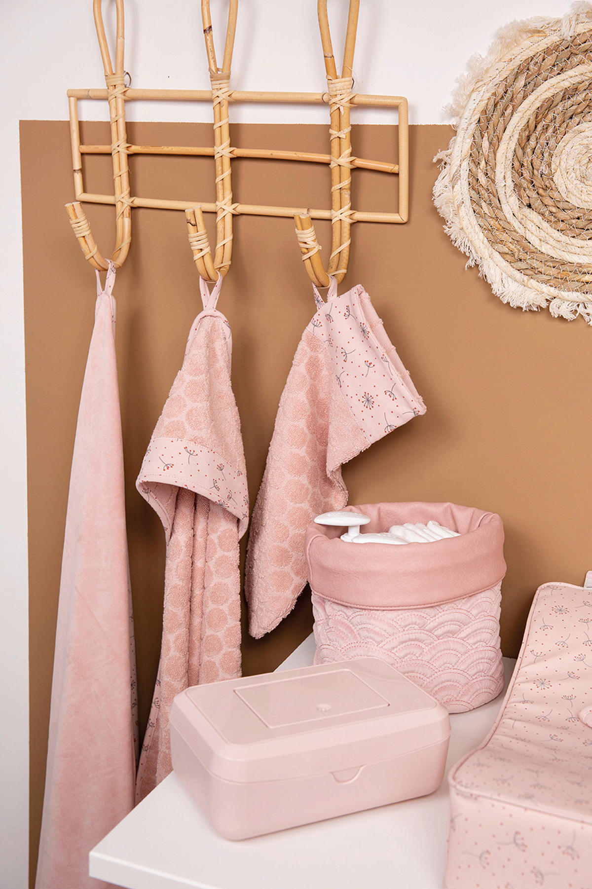 OSUŠKA S KAPUCÍ - tmavě růžová/růžová, Basics, textil (85/75cm) - Bebe Jou