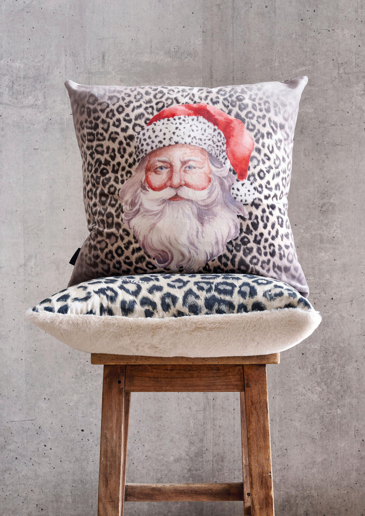 ZIERKISSEN SANTA 45/45 cm  - Rot/Beigebraun, Design, Textil (45/45cm) - X-Mas