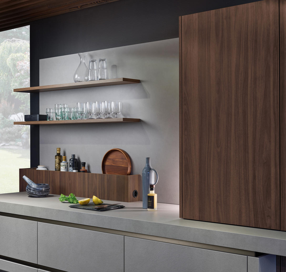 EINBAUKÜCHE   - Dunkelbraun/Hellgrau, Basics, Holzwerkstoff - EWE