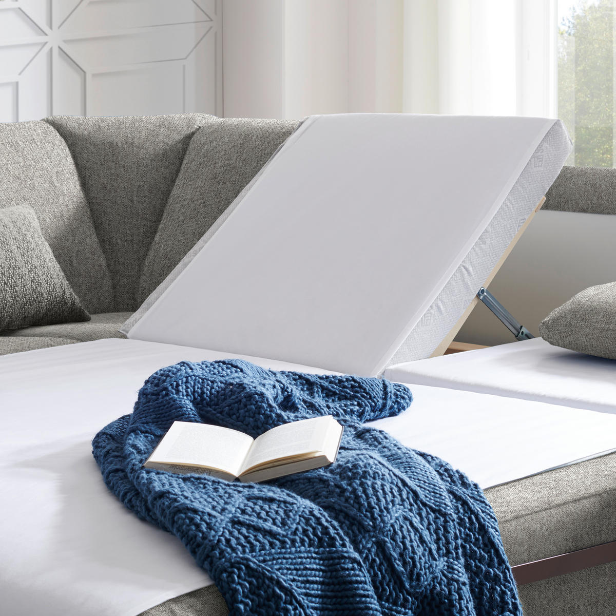 WOHNLANDSCHAFT in Chenille Hellgrau  - Hellgrau/Alufarben, KONVENTIONELL, Kunststoff/Textil (158/322/236cm) - Sedda