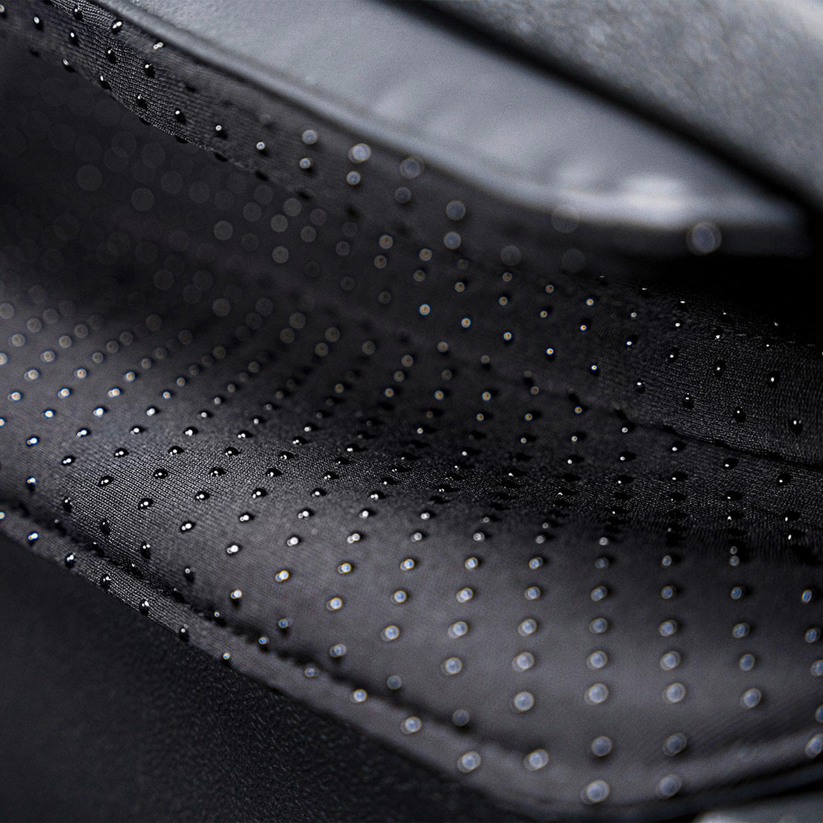 MASSAGESESSEL  mit Lederlook Schwarz integrierte Lautsprecher, Relaxfunktion, Liegefunktion, Netzbetrieb, Massagefunktion, Herz-Waage-Funktion, abwischbar, Bluetooth-Lautsprecher, Rückenlehne in S-Form  - Schwarz, KONVENTIONELL, Kunststoff/Textil (76/115/155-168cm) - Welnova