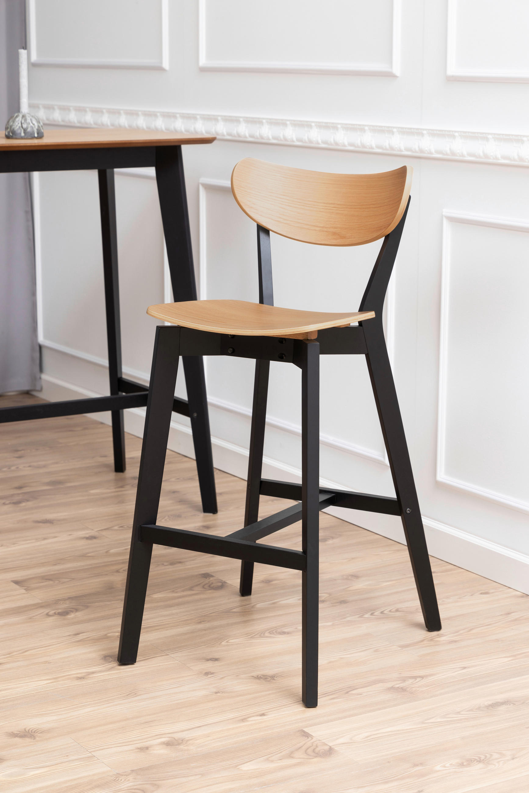 TABURET DE BAR in lemn culoare lemn stejar  - culoare lemn stejar/negru, Trend, lemn (45/105/49cm) - MID.YOU