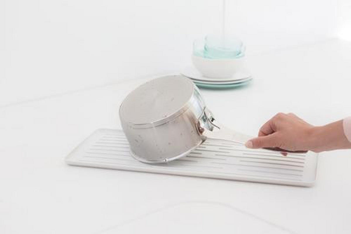 ODKAPÁVACÍ PODLOŽKA NA NÁDOBÍ - šedá, Design, kov/plast (20/12,6/46,3cm) - Brabantia