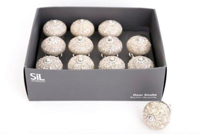 DEKORAČNÍ ÚCHYTKA NÁBYTKU - Basics, kov