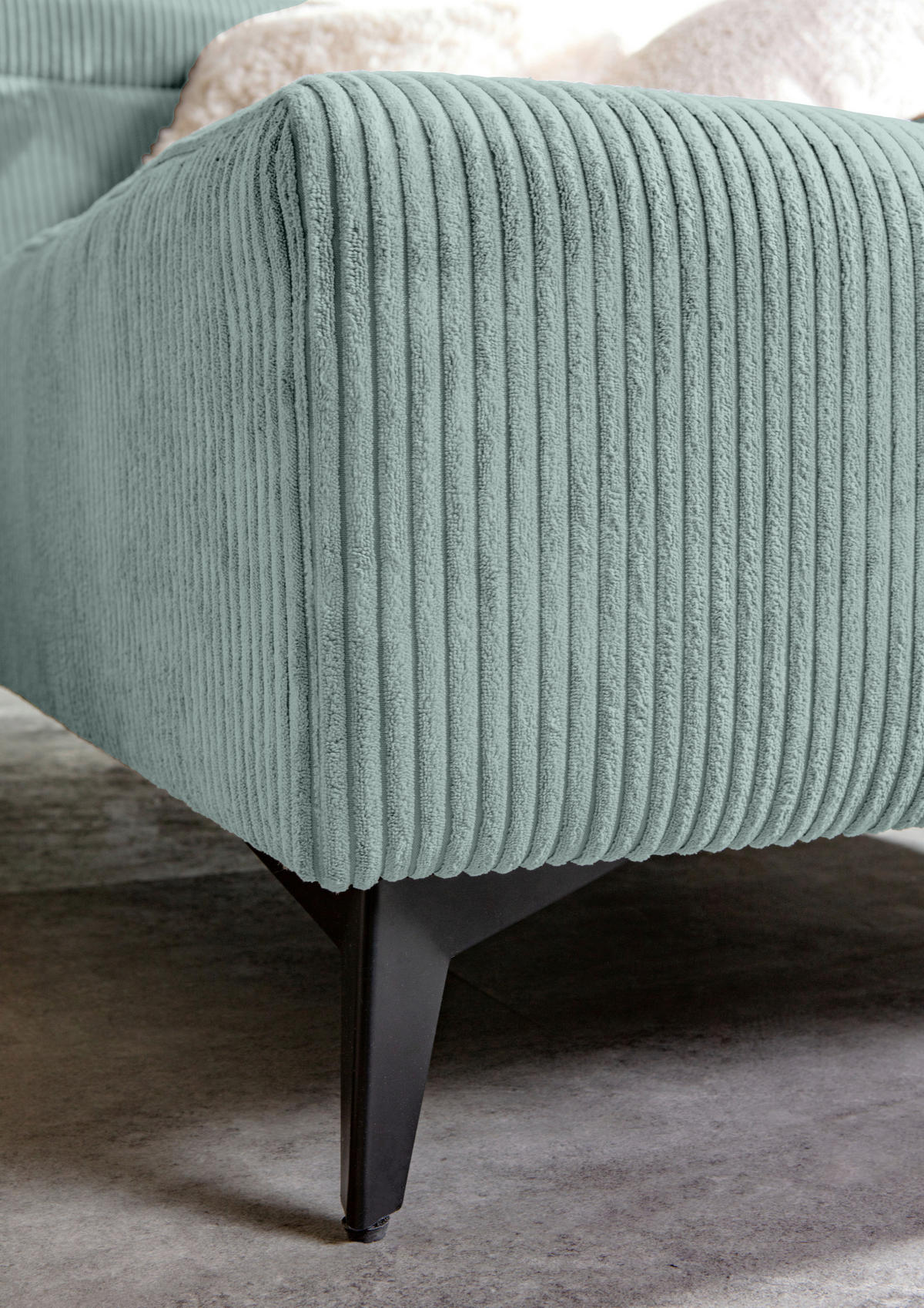 ECKSOFA Olivgrün Cord Rücken echt, Kopfteilverstellung, Sitzvorzug  - Schwarz/Olivgrün, KONVENTIONELL, Textil/Metall (257/170cm) - Carryhome