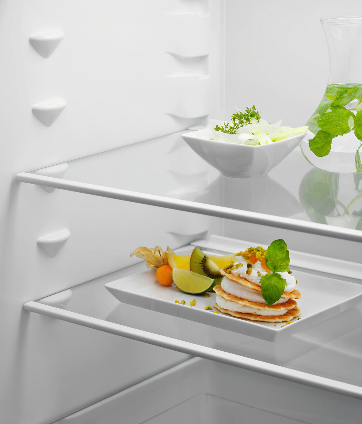 KÜHL-GEFRIER-KOMBINATION KTS5LE14S  - Weiß, Basics, Kunststoff/Metall (54,8/144,1/54,9cm) - Electrolux