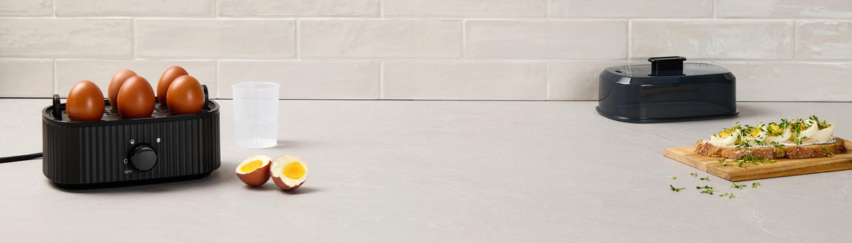 EIERKOCHER  - Schwarz, Trend, Kunststoff/Metall (19,6/16,1/15,3cm) - Homeware Profession.