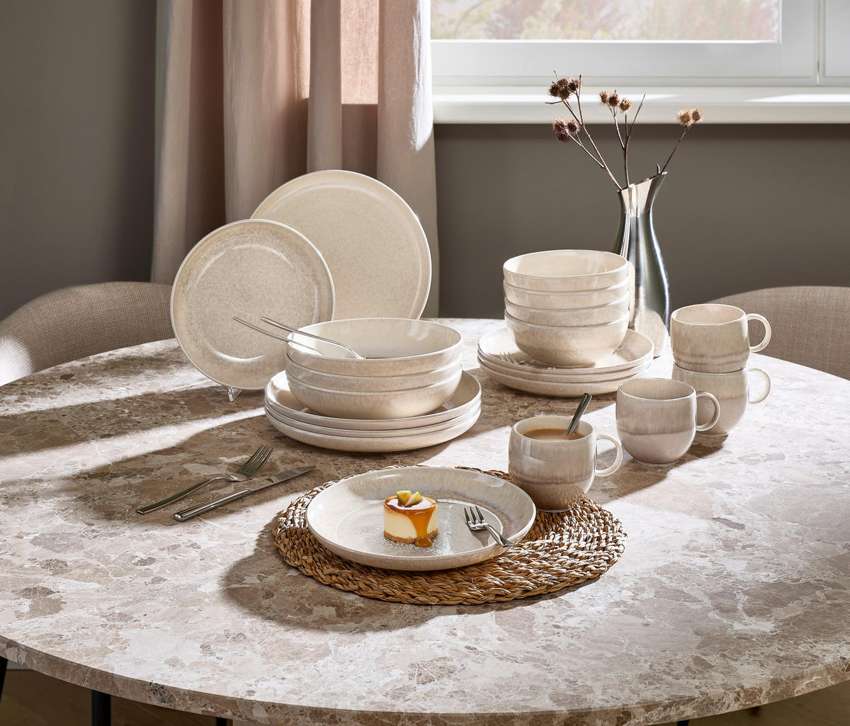 FRUKOSTSERVIS Perlemor sand  - sandfärgad, Klassisk, keramik (34,5/19,4/32,0cm) - like.Villeroy & Boch