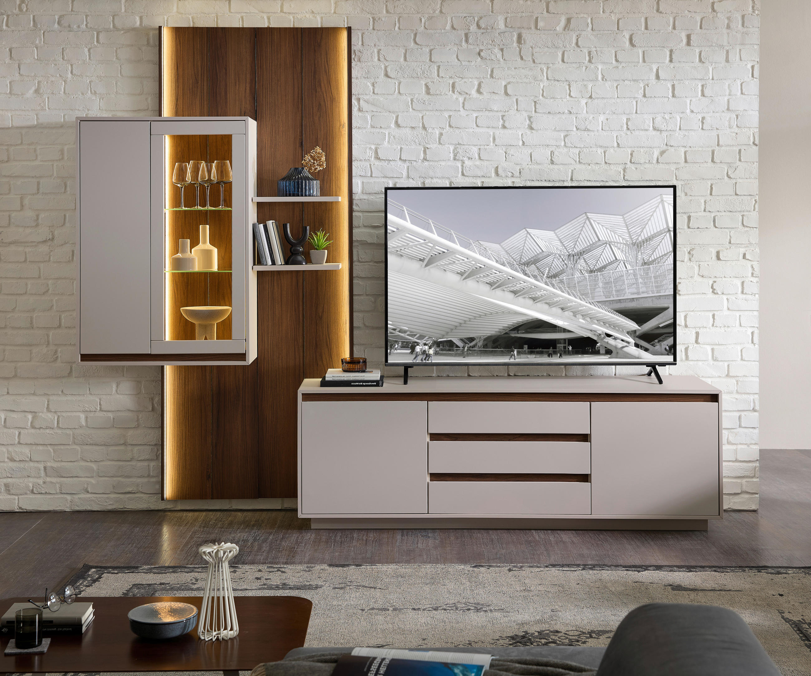 HÄNGEVITRINE in Nussbaumfarben, Kaschmir   - Kaschmir/Nussbaumfarben, Design, Glas/Holzwerkstoff (78/113/36cm) - Stylife