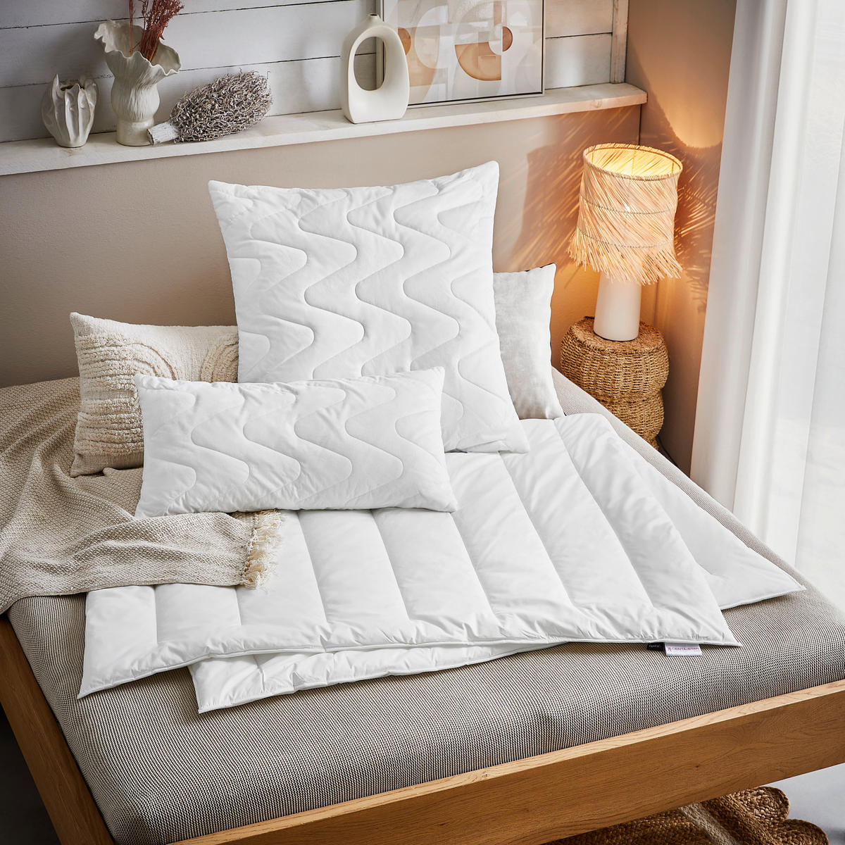 CELOROČNÍ PŘIKRÝVKA, 135/200 cm, polyester - bílá, Design, textil (135/200cm) - Centa-Star