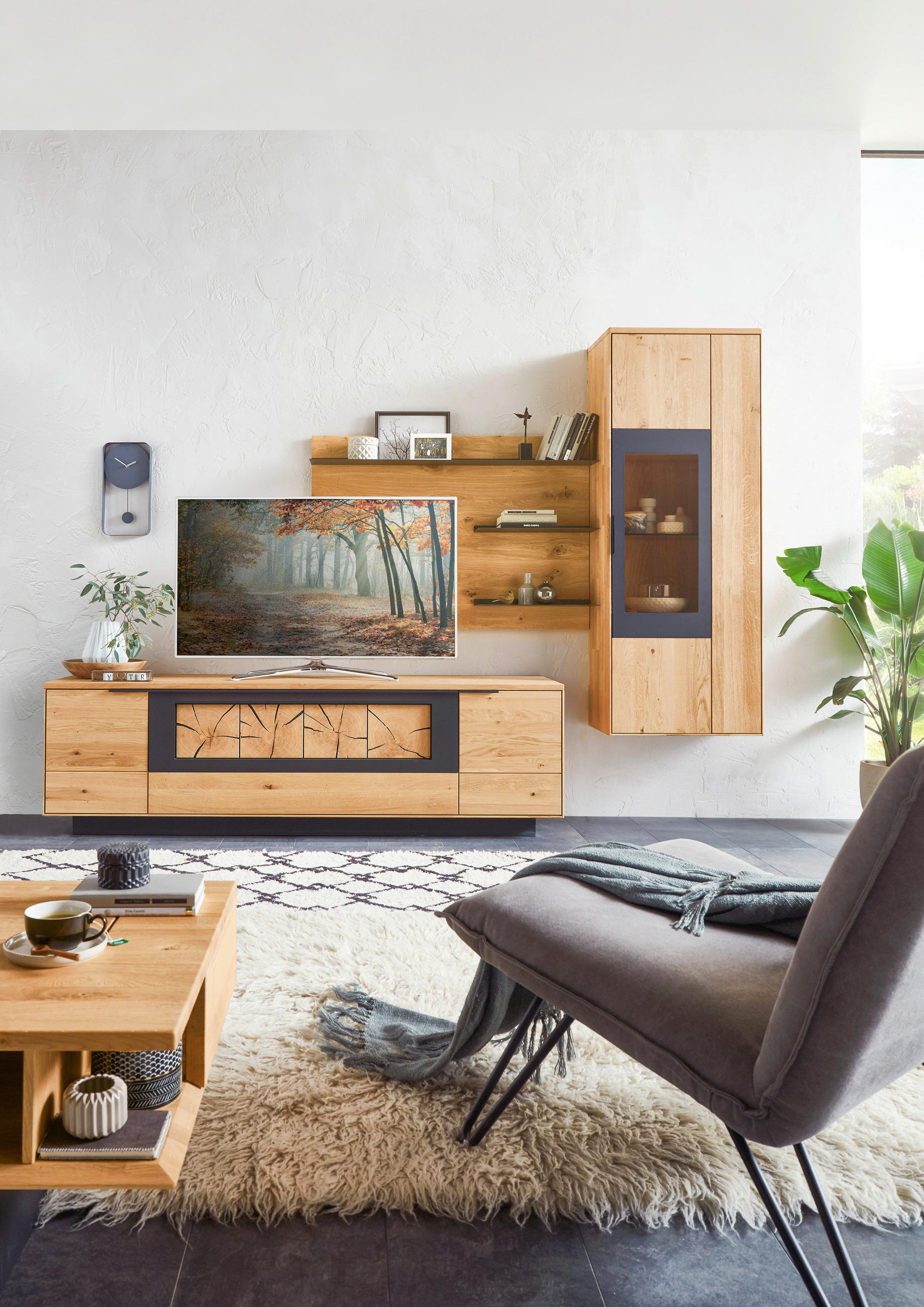 Thumbnail - Valdera Wohnwand, Schwarz, Eiche, Holz, Glas, Wildeiche, massiv, 4,4 Fächer, 1 Schublade(n) Schubladen, 283.8x203.3x45.2...