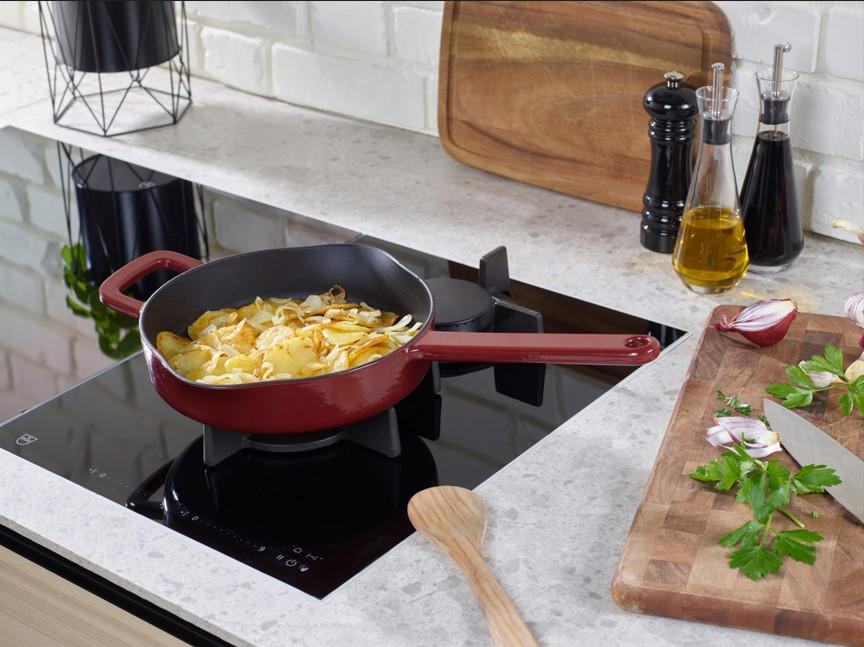 PÁNEV NA SMAŽENÍ  26 cm  - červená, Basics, kov (26cm) - Fissler