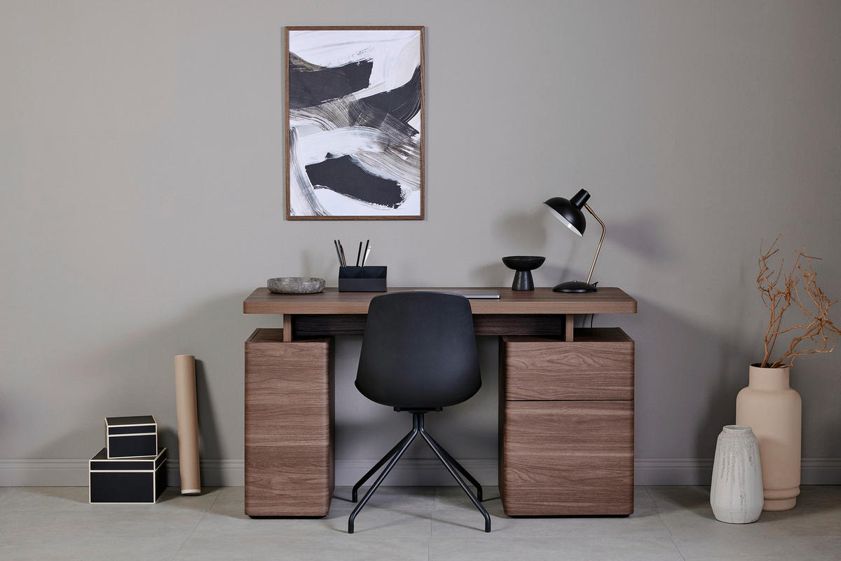 SCHREIBTISCH 135/55/76 cm Walnussfarben Kabeldurchlass, Stauraum, in verschiedenen Holz-Dekoren erhältlich  - Walnussfarben, MODERN, Holzwerkstoff (135/55/76cm) - MID.YOU