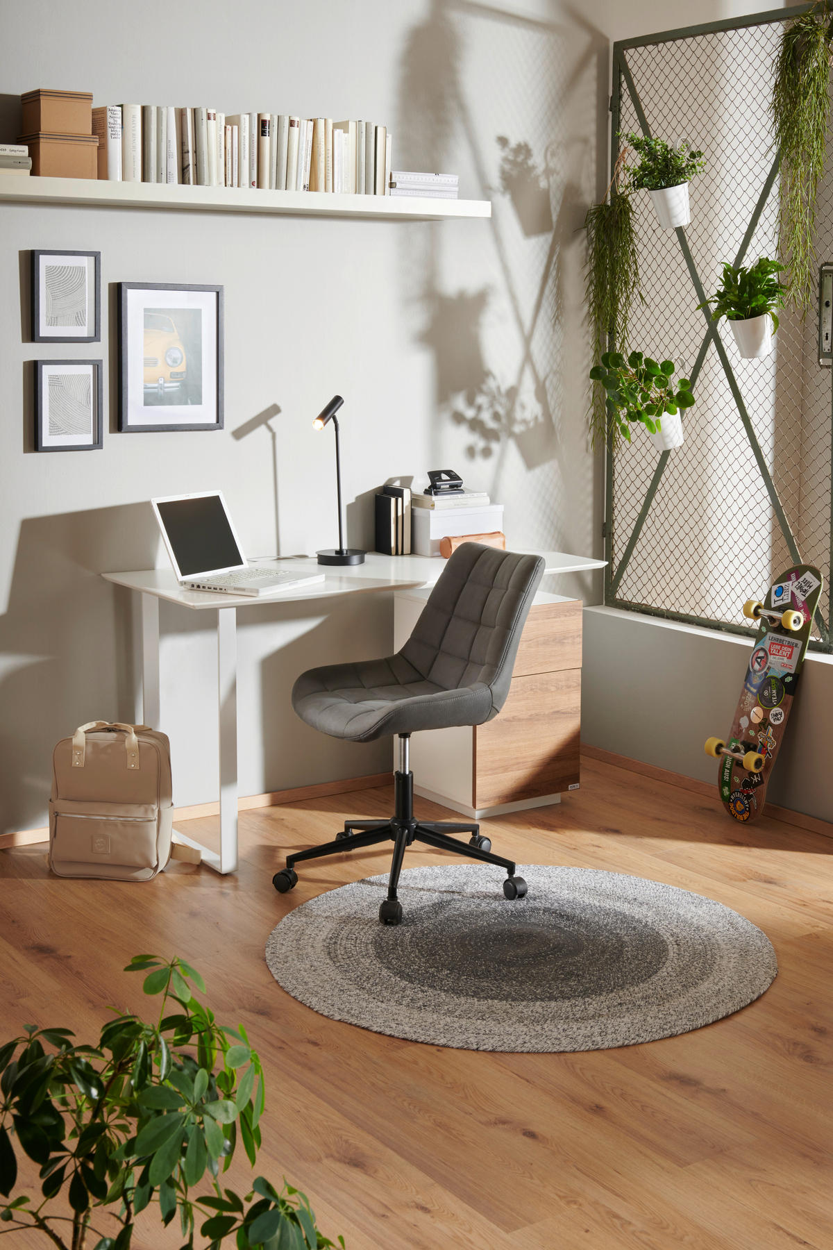 ÍRÓASZTAL  - tölgyfa/fehér, Design, faalapú anyag/fém (140/60/76cm) - Hom`in