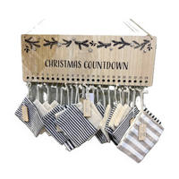 ADVENTSKALENDER  - Schwarz/Weiß, LIFESTYLE, Holzwerkstoff/Textil (43/15,5/0,6cm) - X-Mas