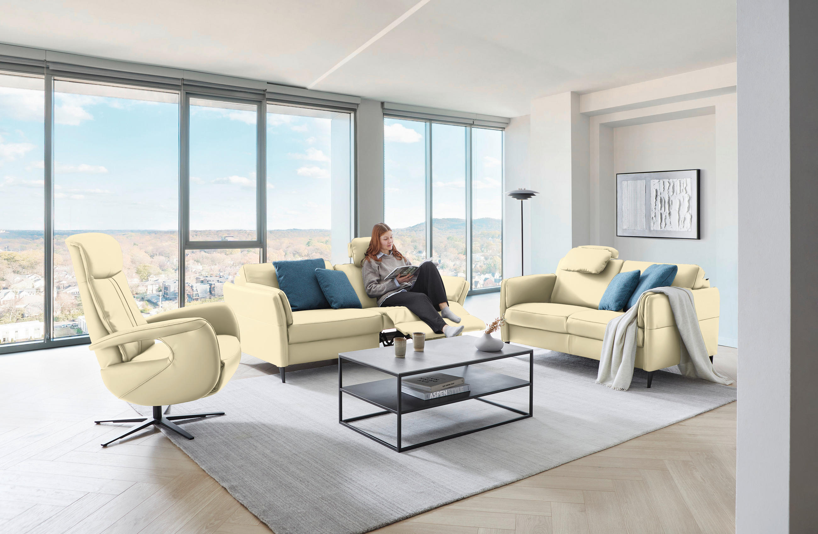 2,5-SITZER in Echtleder Creme  - Creme/Schwarz, Design, Leder/Metall (164/84/99cm) - Dieter Knoll