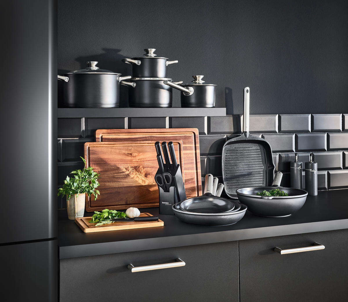 SET ŠERPI 4 dela  - prozirna/crna, Osnovno, staklo/metal - Homeware Profession.