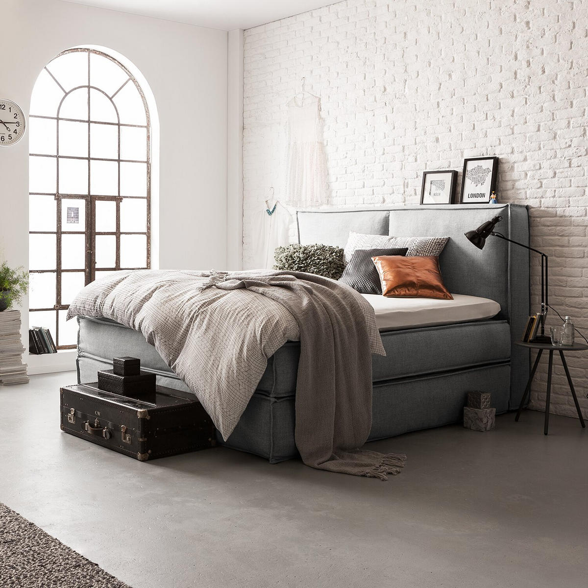 BOXSPRINGBETT 160/200 cm  in Hellgrau  - Hellgrau/Schwarz, Design, Textil (160/200cm) - home24