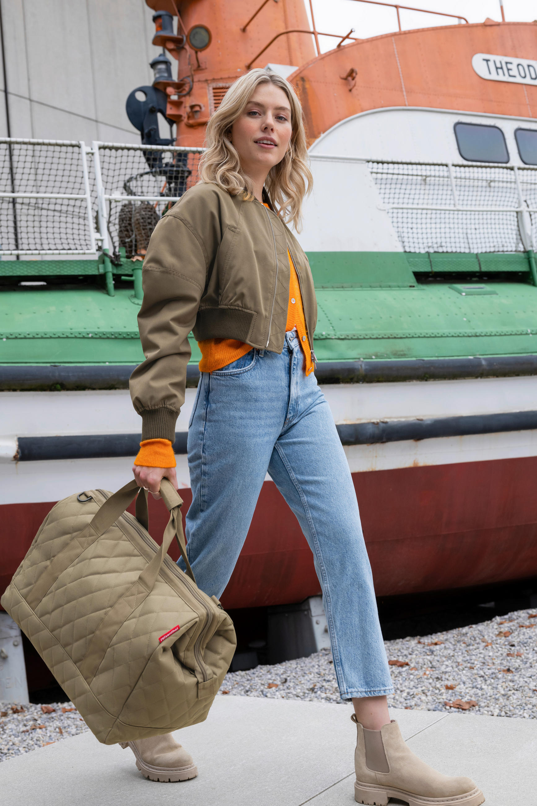 CESTOVNÍ TAŠKA 30 l - olivově zelená, Basics, textil (48/39,5/29cm) - Reisenthel
