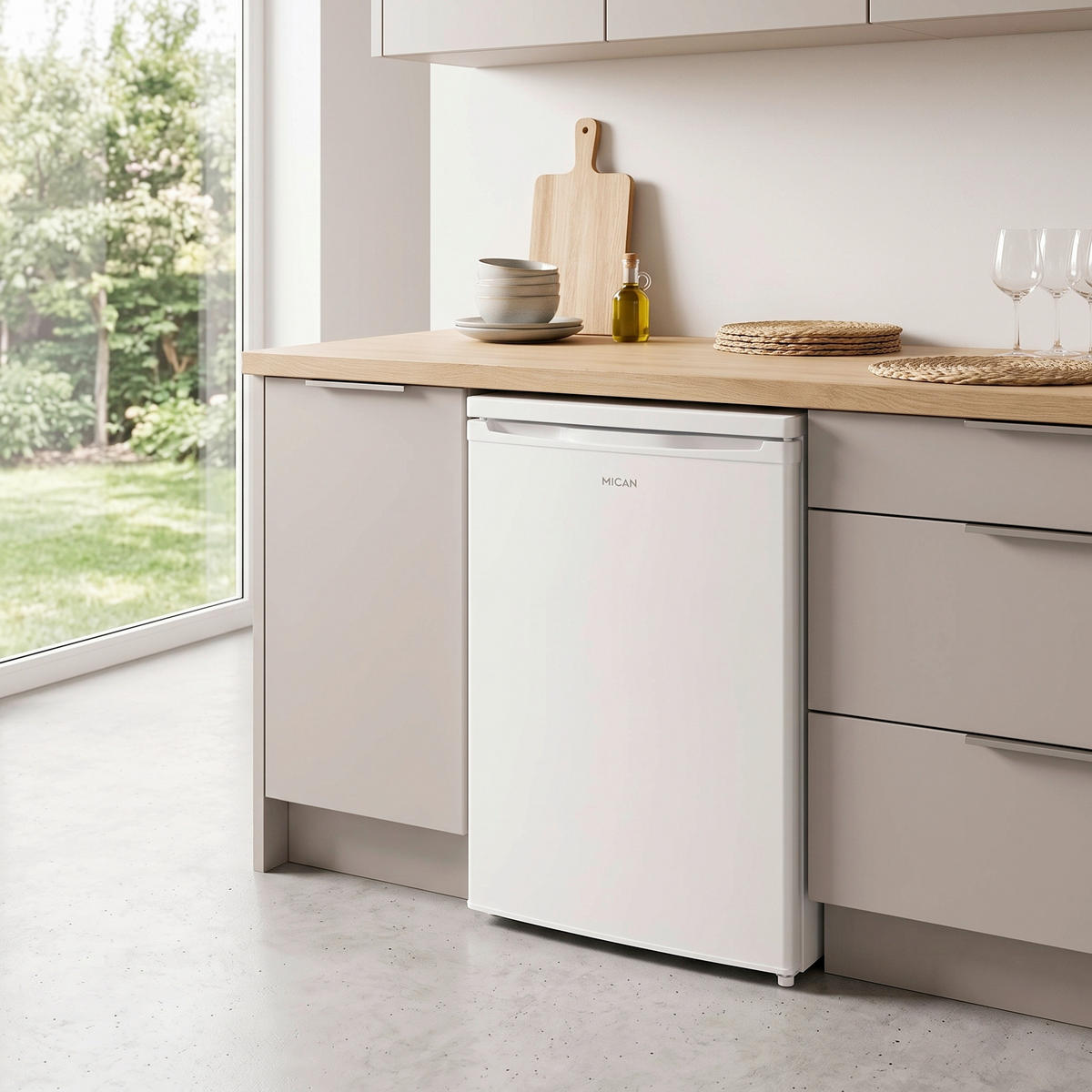 KYLSKÅP SKHTTMG4SSWD  - vit, Basics, metall/glas (55/85/58cm) - Mican