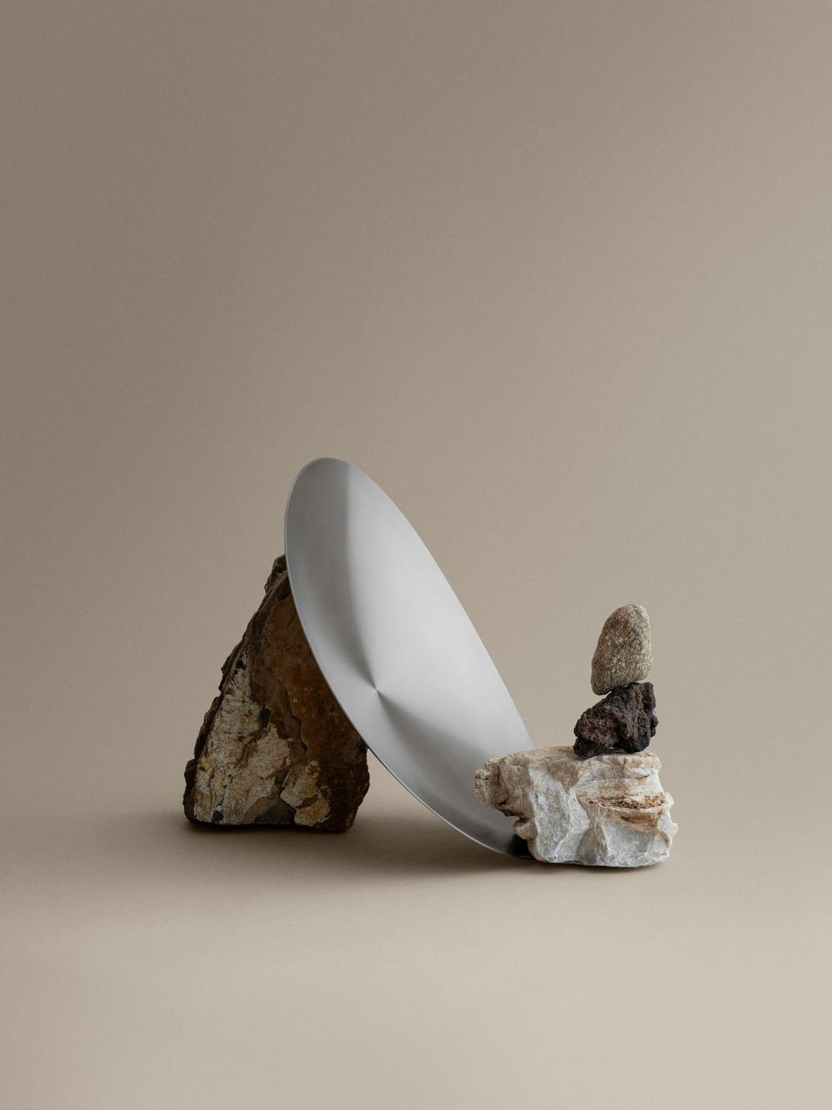 DEKOSCHALE - Silberfarben, KONVENTIONELL, Metall (29/5,5/34,5cm) - Blomus