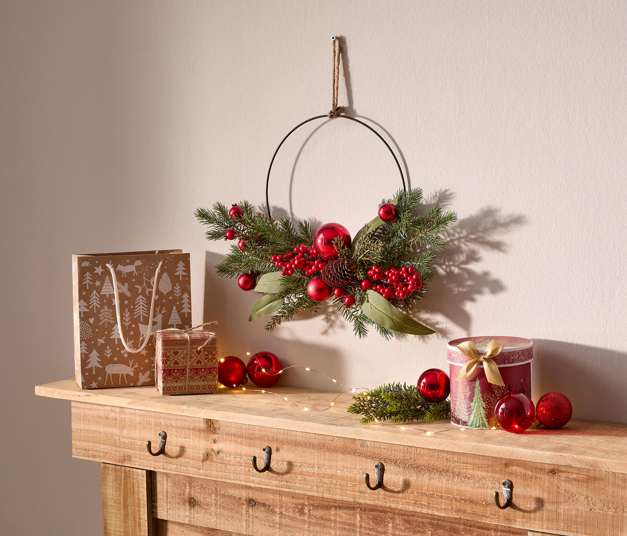 TÜRKRANZ 45/30/6 cm   - Rot/Grün, LIFESTYLE, Naturmaterialien/Kunststoff (45/30/6cm) - X-Mas