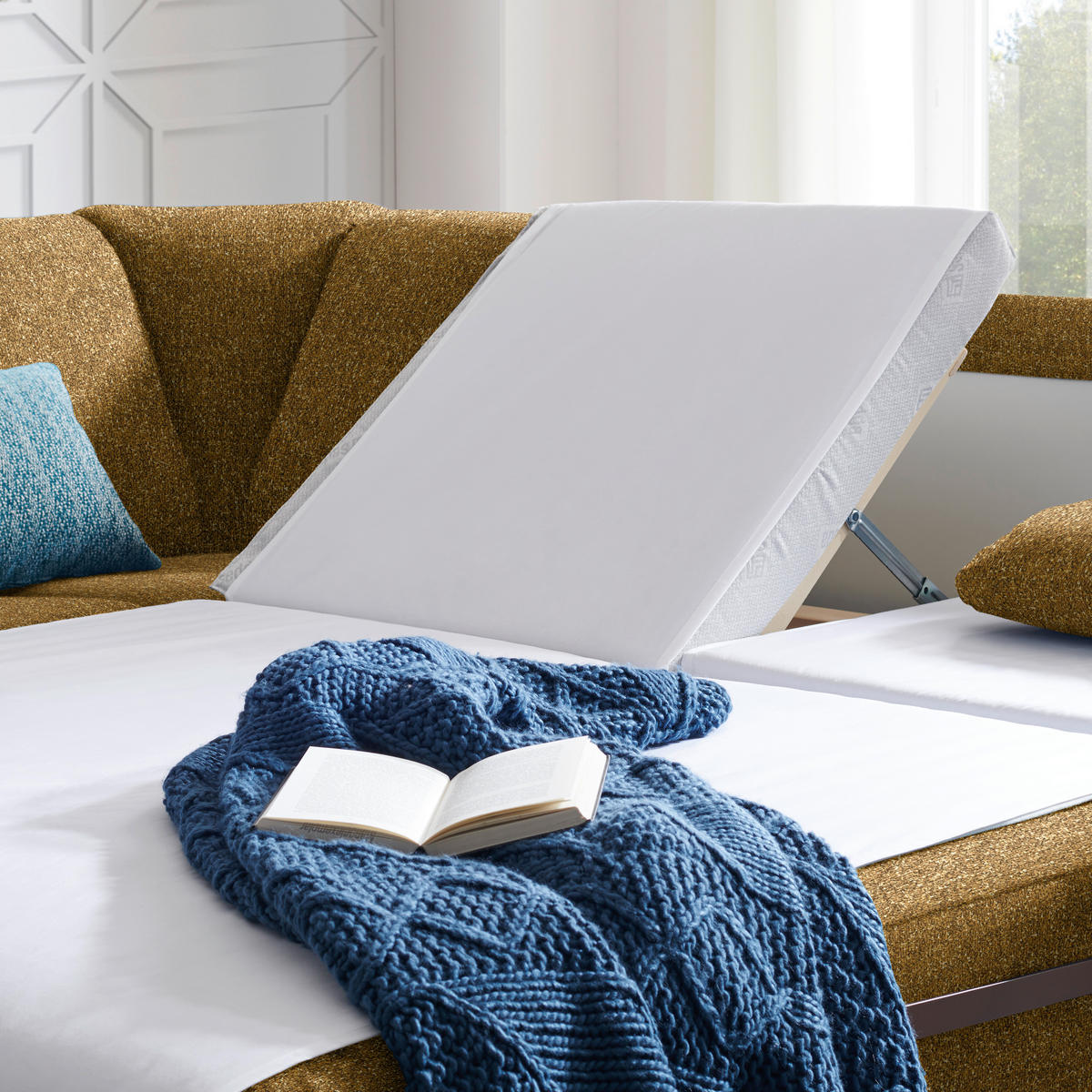 WOHNLANDSCHAFT  in Mikrovelours Senfgelb  - Senfgelb/Alufarben, KONVENTIONELL, Kunststoff/Textil (158/322/236cm) - Sedda