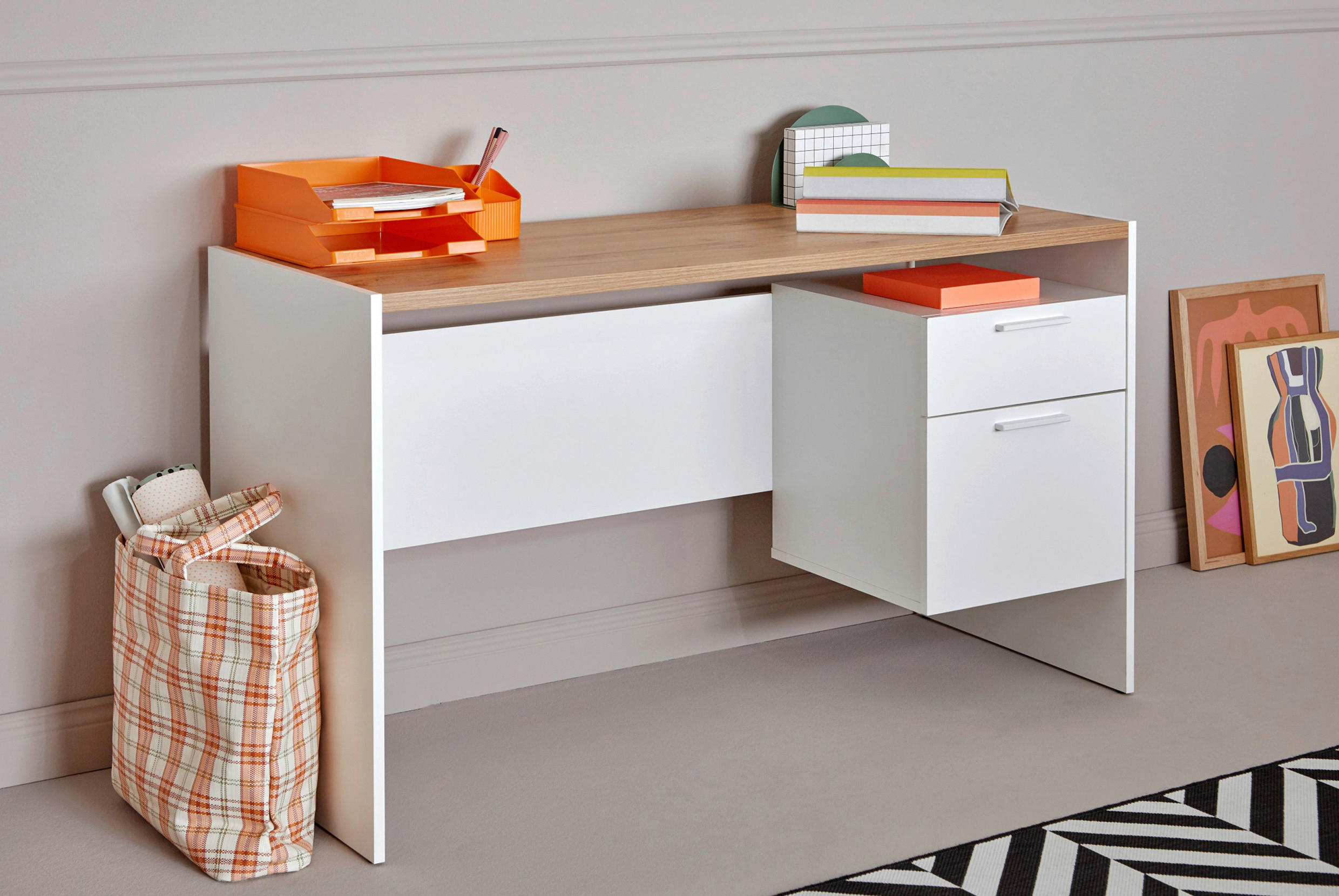 SCHREIBTISCH 123/55/74,5 cm  in Weiss, Eichefarben  - Weiss/Eichefarben, Konventionell, Holzwerkstoff (123/55/74,5cm) - Livetastic