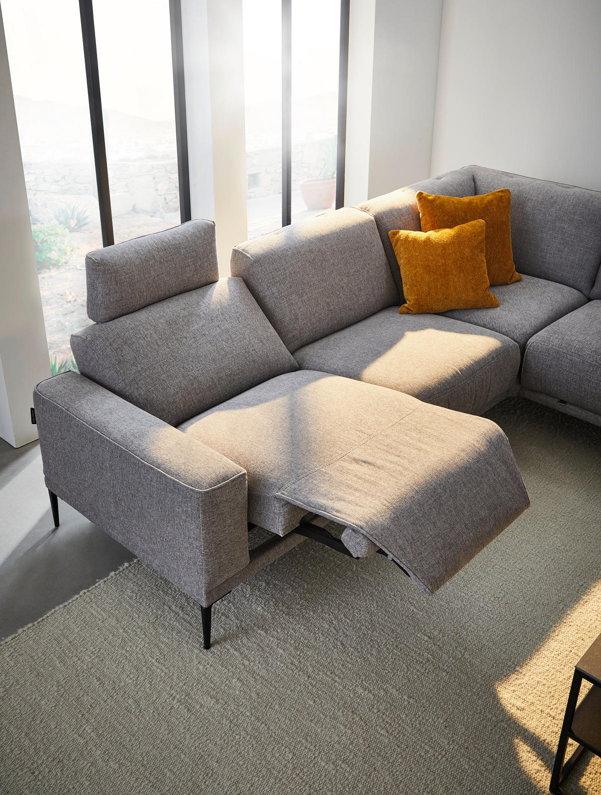 ECKSOFA in Chenille, Flachgewebe Hellgrau  - Hellgrau/Schwarz, Design, Textil/Metall (260/210cm) - Johann Jakob