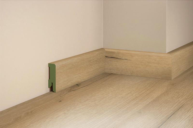 SOCKELLEISTE, Eiche Macadamia  - Basics, Holz (206,5/5/1,6cm) - Tilo
