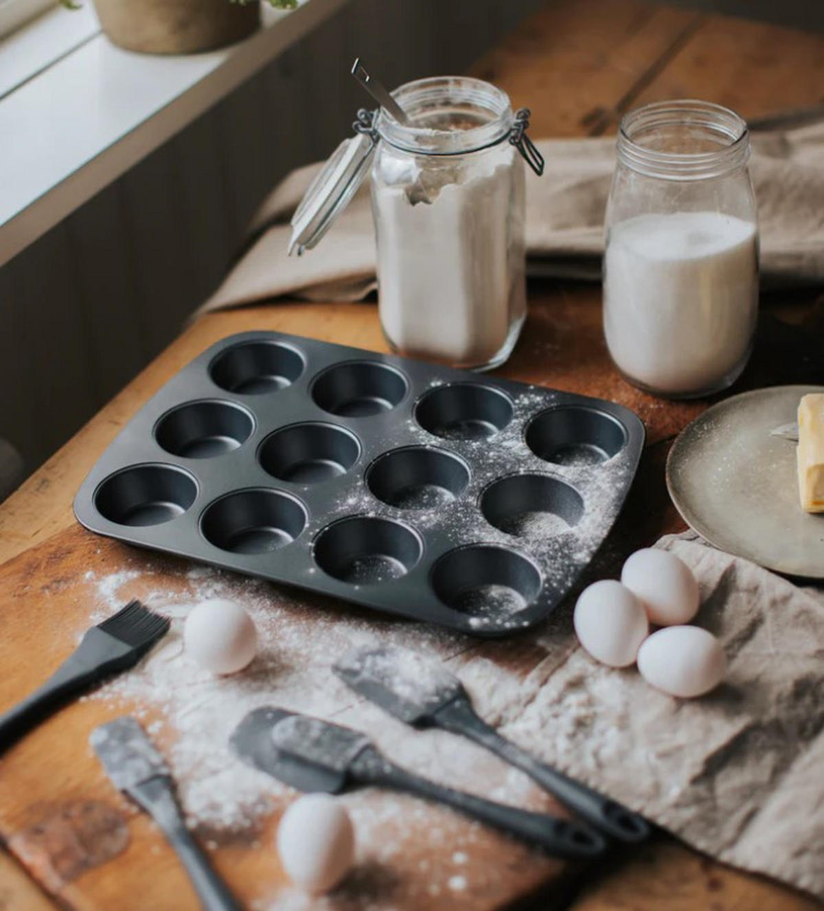 MUFFINSPLÅT - grå, Basics, metall (26,6/37cm) - Dorre