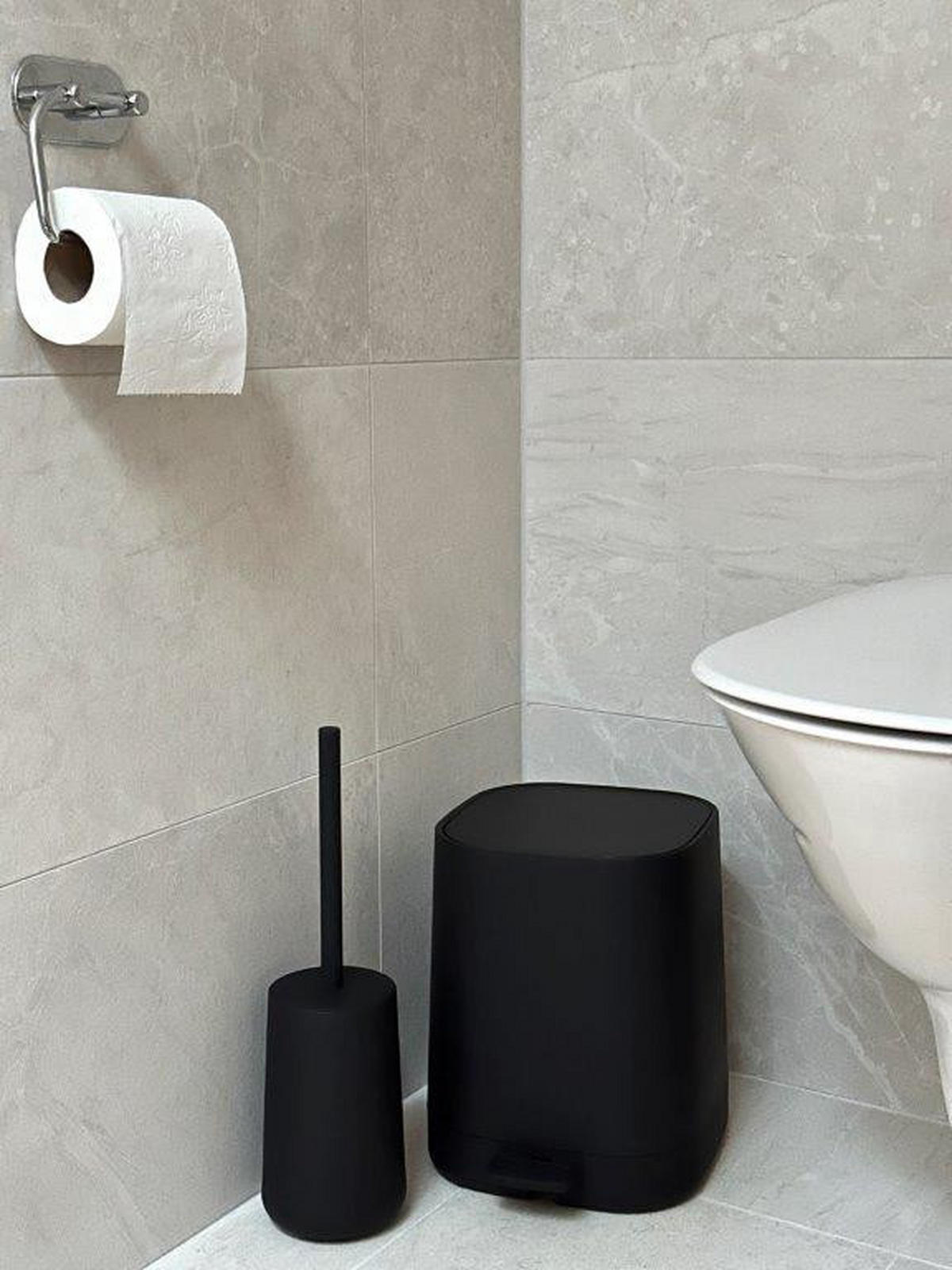 WC GARNITURA SA ČETKOM  crna  plastika  - boja aluminijuma/crna, Osnovno, plastika (10/35/10cm) - Smedbo