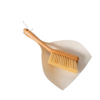 SÚPRAVA METLY A LOPATKY - biela/prírodná farba, Basics, drevo/plast (35/24/8cm)