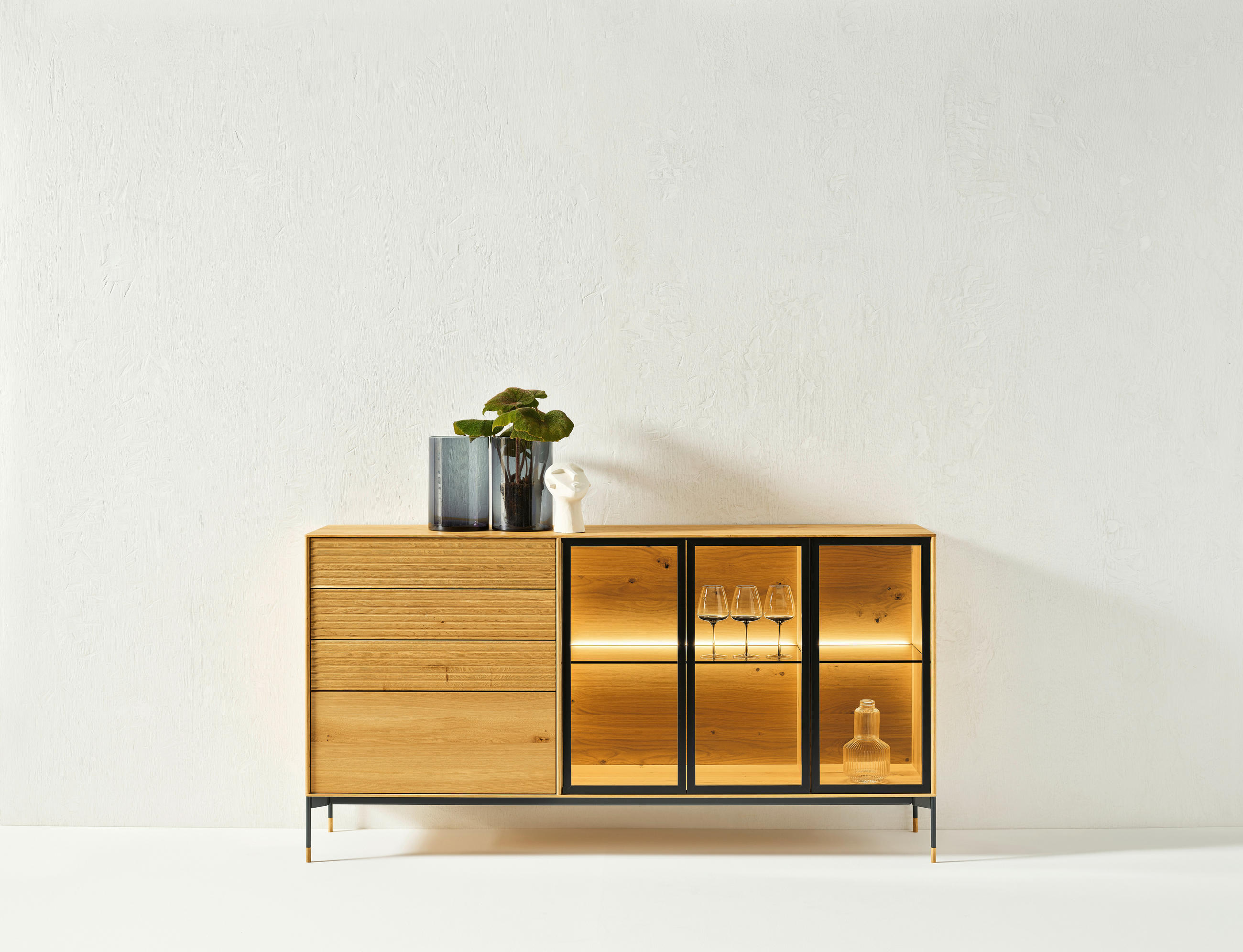 SIDEBOARD Eichefarben  196,5/102,6/47 cm  - Eichefarben/Schwarz, Design, Glas/Holz (196,5/102,6/47cm) - Anrei