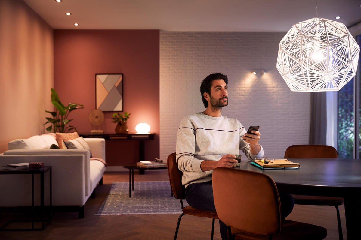 White Ambience Starterset   E27 11 W 1055 lm  - Weiß, Basics, Kunststoff (6,1/11/6,1cm) - Philips HUE