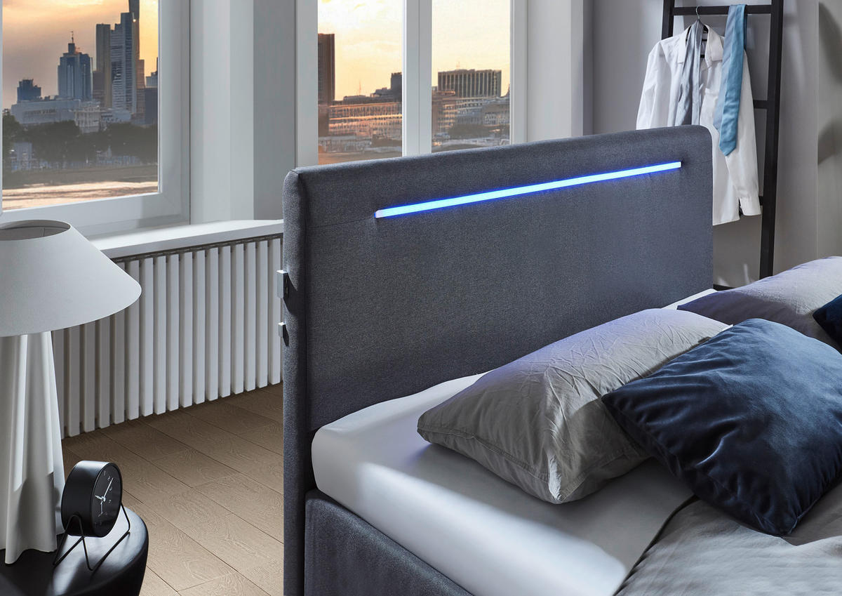 POLSTERBETT 140/200 cm,  in Schwarz, Beleuchtung,  - Silberfarben/Schwarz, Design, Kunststoff/Textil (140/200cm) - Boxxx