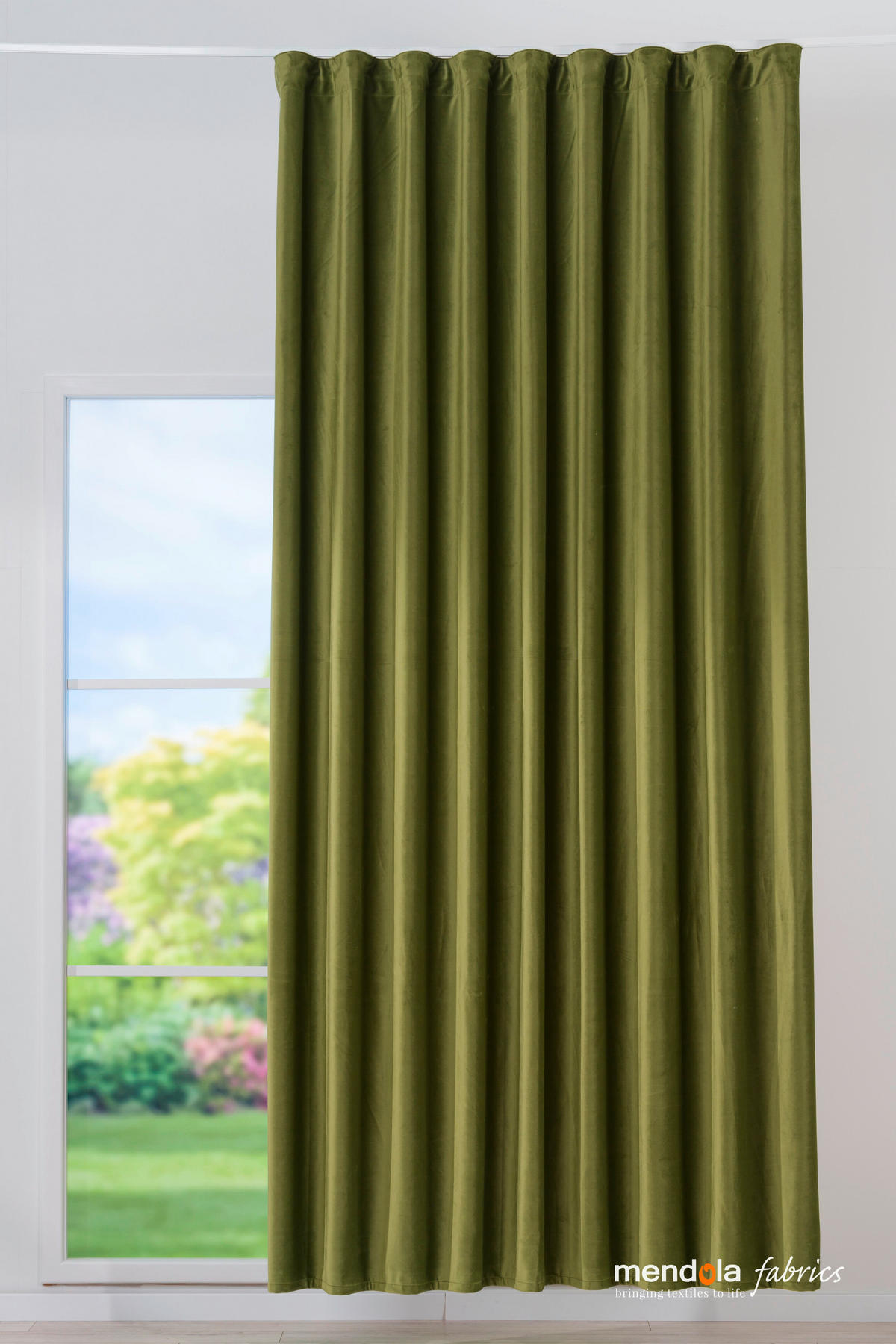DRAPERIE CONFECȚIONATĂ black-out (nu permite trecerea luminii)  - Basics, textil (22/27.5/8cm)