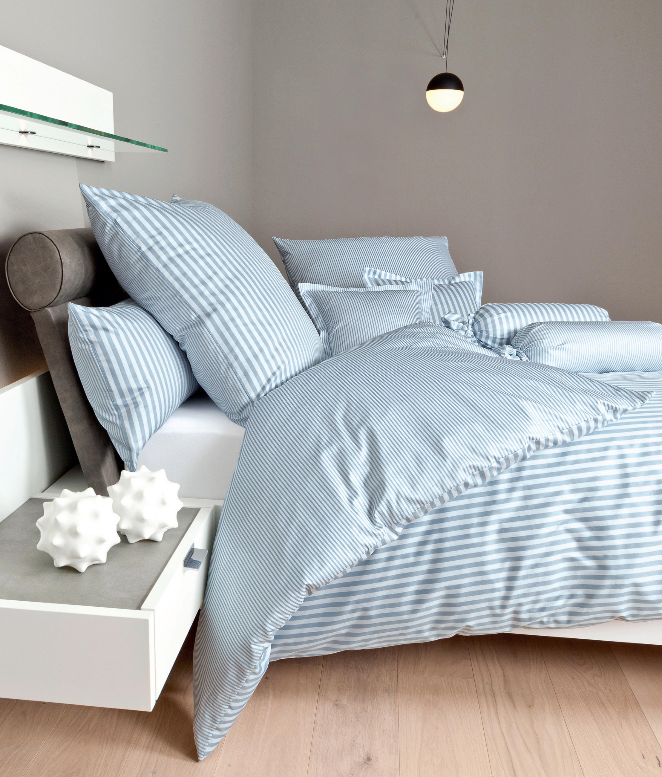 WENDEBETTWÄSCHE Giorgio Makosatin 135/200 cm  - Pastellblau/Weiß, KONVENTIONELL, Textil (135/200cm) - Janine