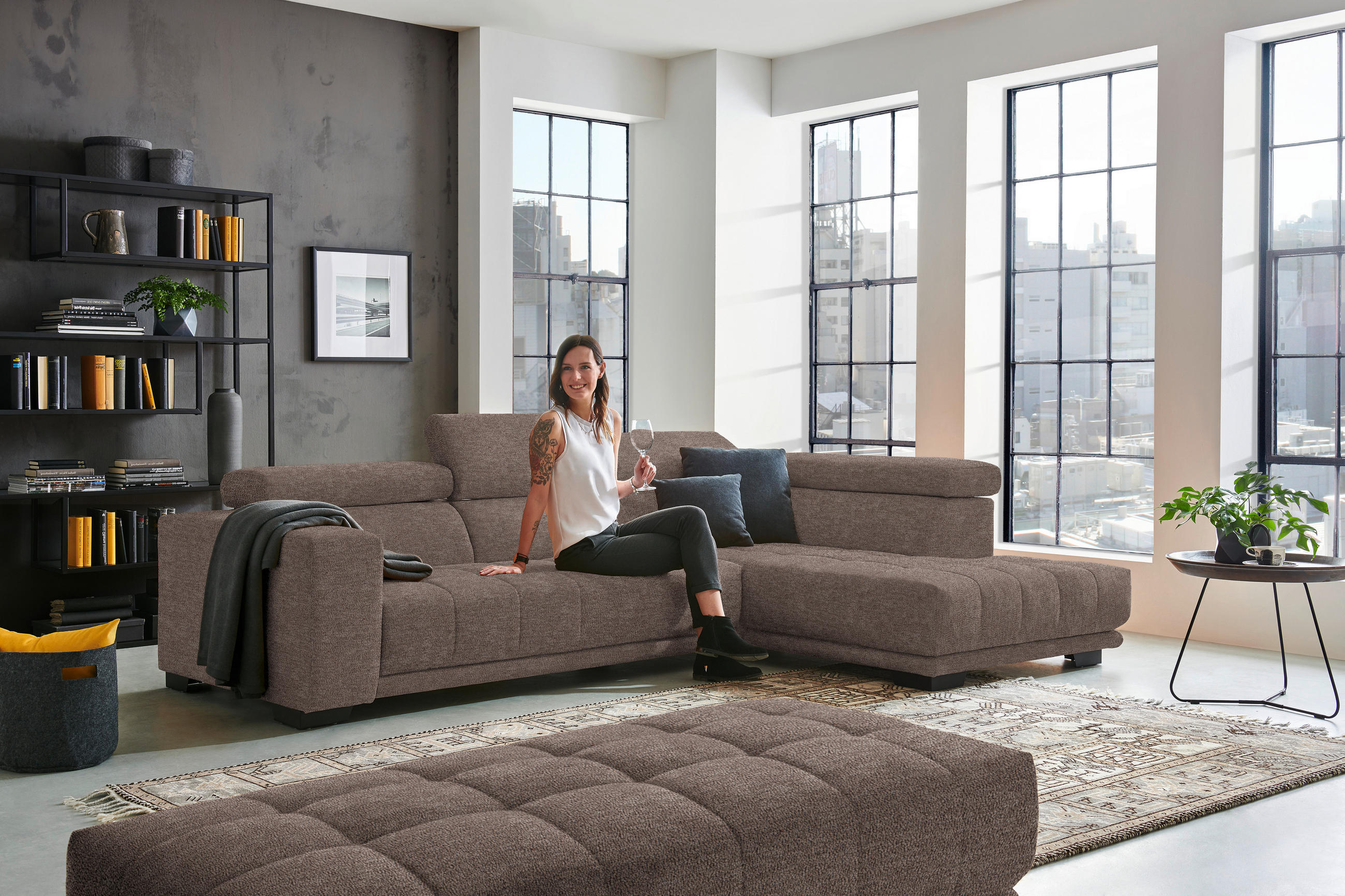 ECKSOFA in Mikrofaser Hellbraun  - Hellbraun/Schwarz, Design, Textil/Metall (301/207cm) - Xora