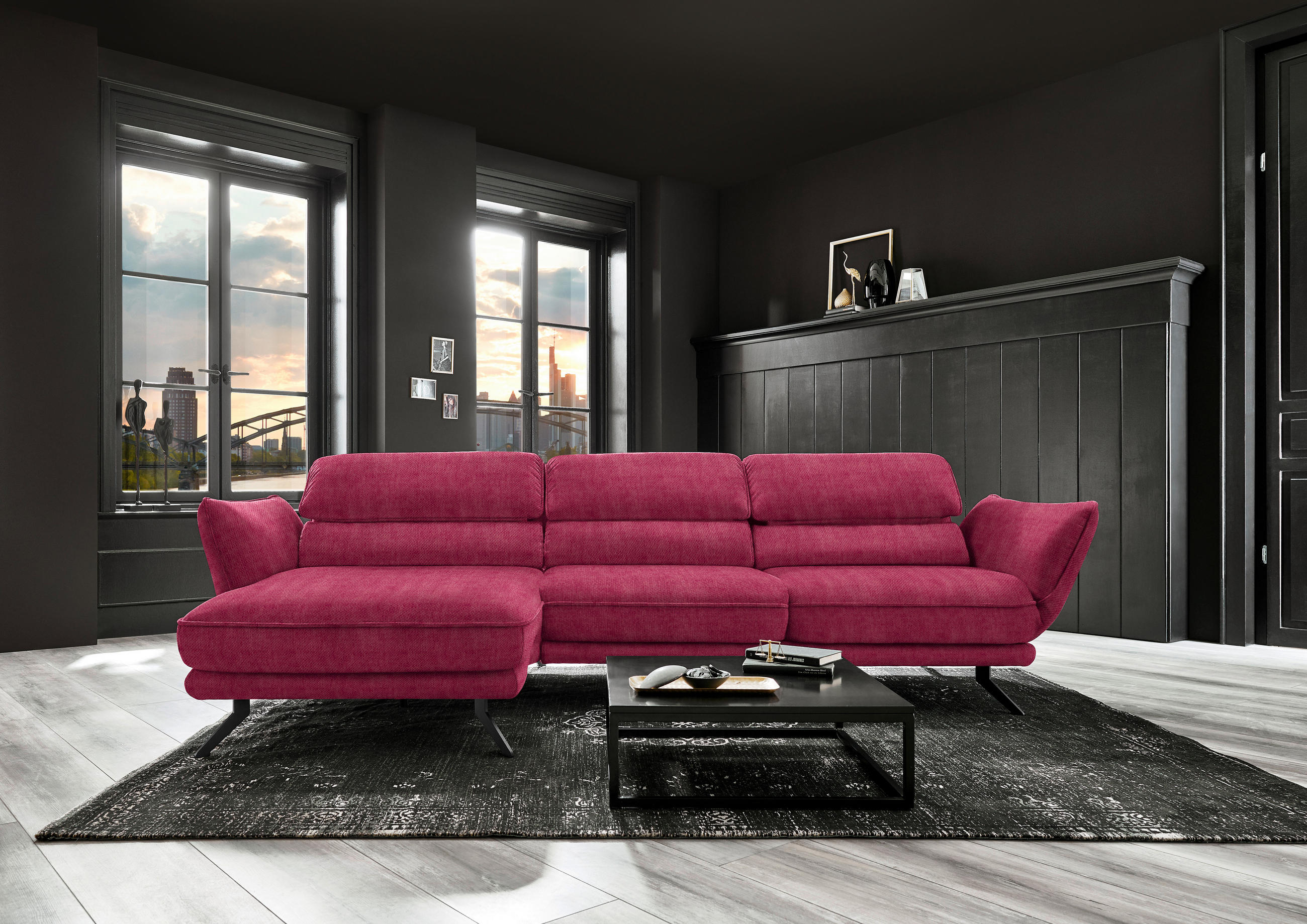 ECKSOFA in Velours Beere  - Beere/Schwarz, Design, Textil/Metall (153/283cm) - Valdera