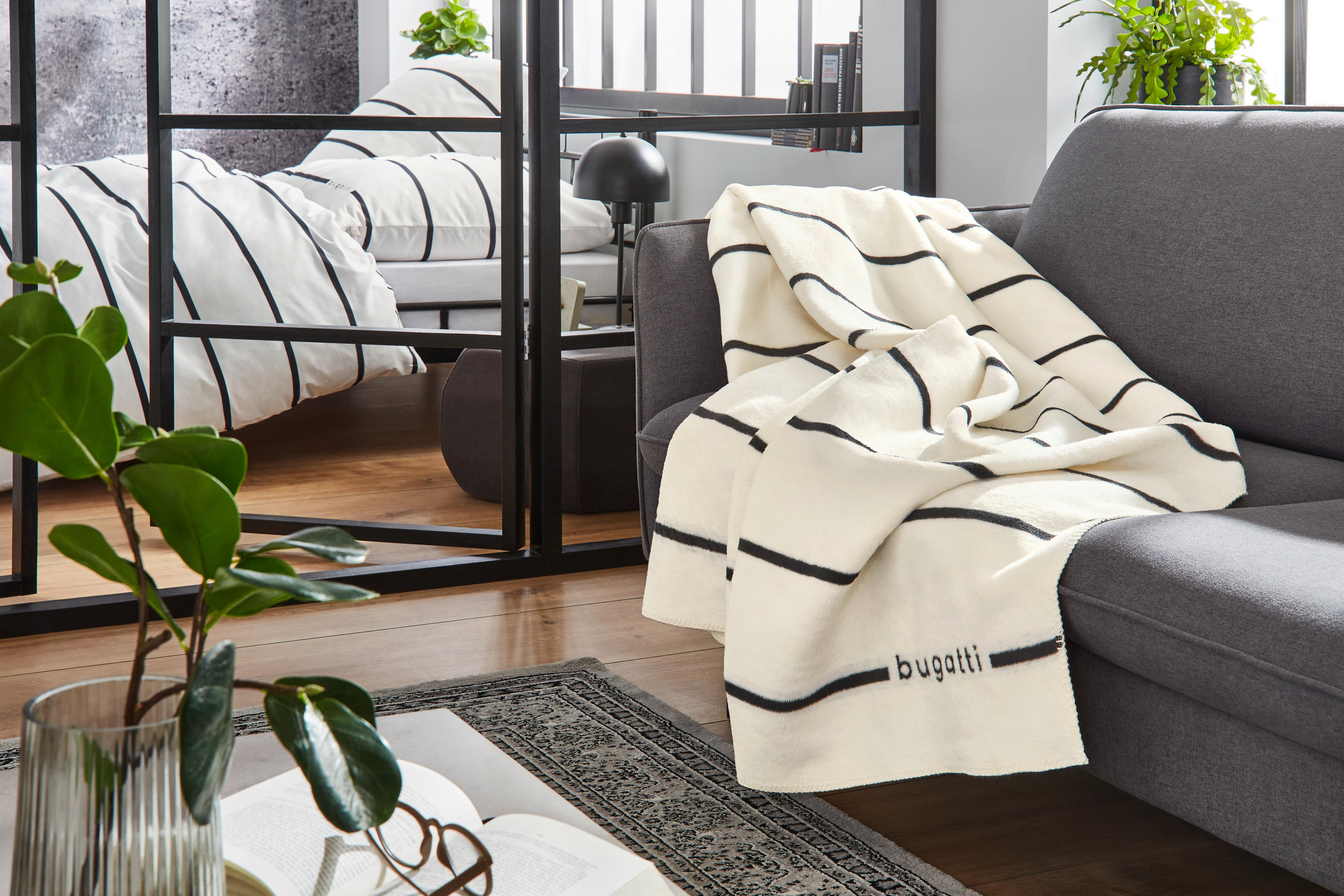 WOHNDECKE 150/200 cm  - Schwarz/Weiß, Basics, Textil (150/200cm) - Bugatti