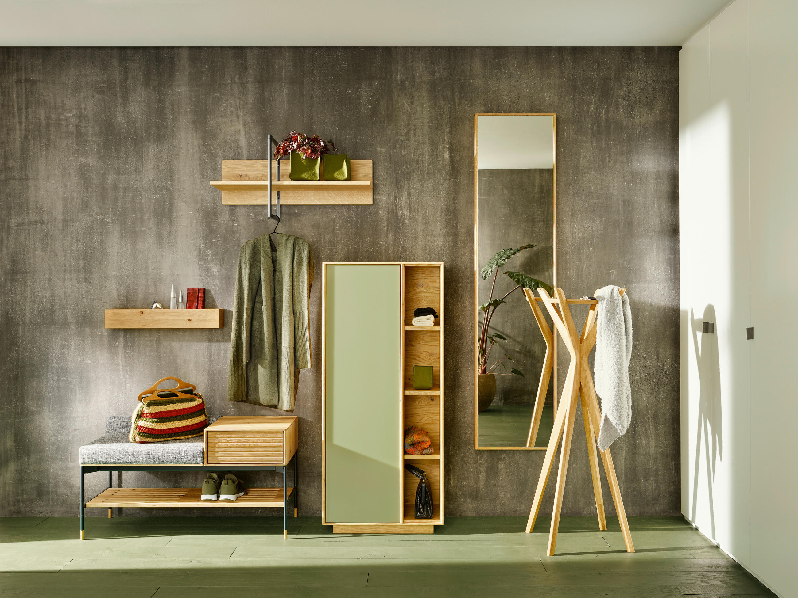 GARDEROBE  in 235,2/214,6/47 cm  - Salbeigrün/Buchefarben, Design, Glas/Holz (235,2/214,6/47cm) - Anrei