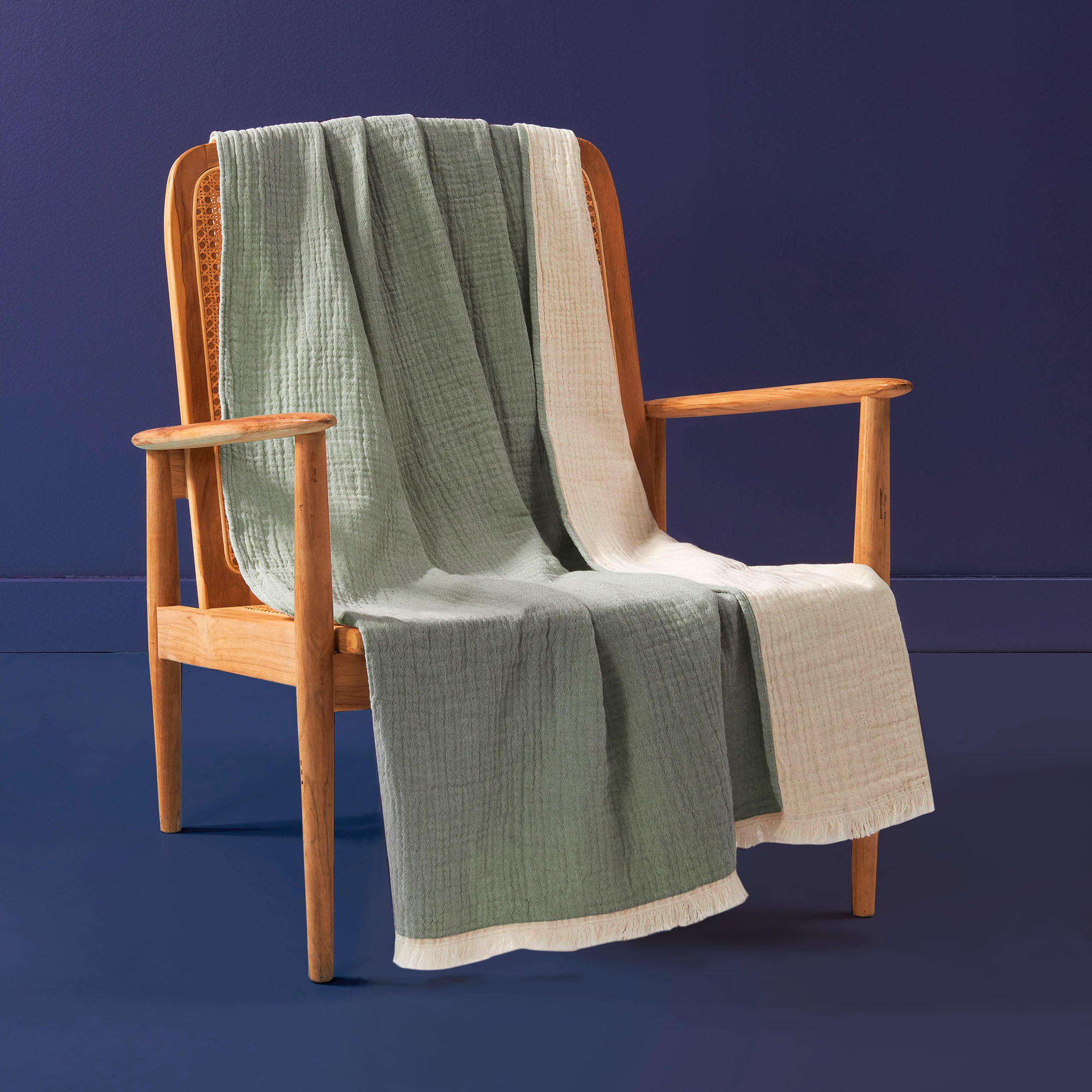 PLAID Baggy 125/170 cm  - Grün, Basics, Textil (125/170cm) - Bassetti