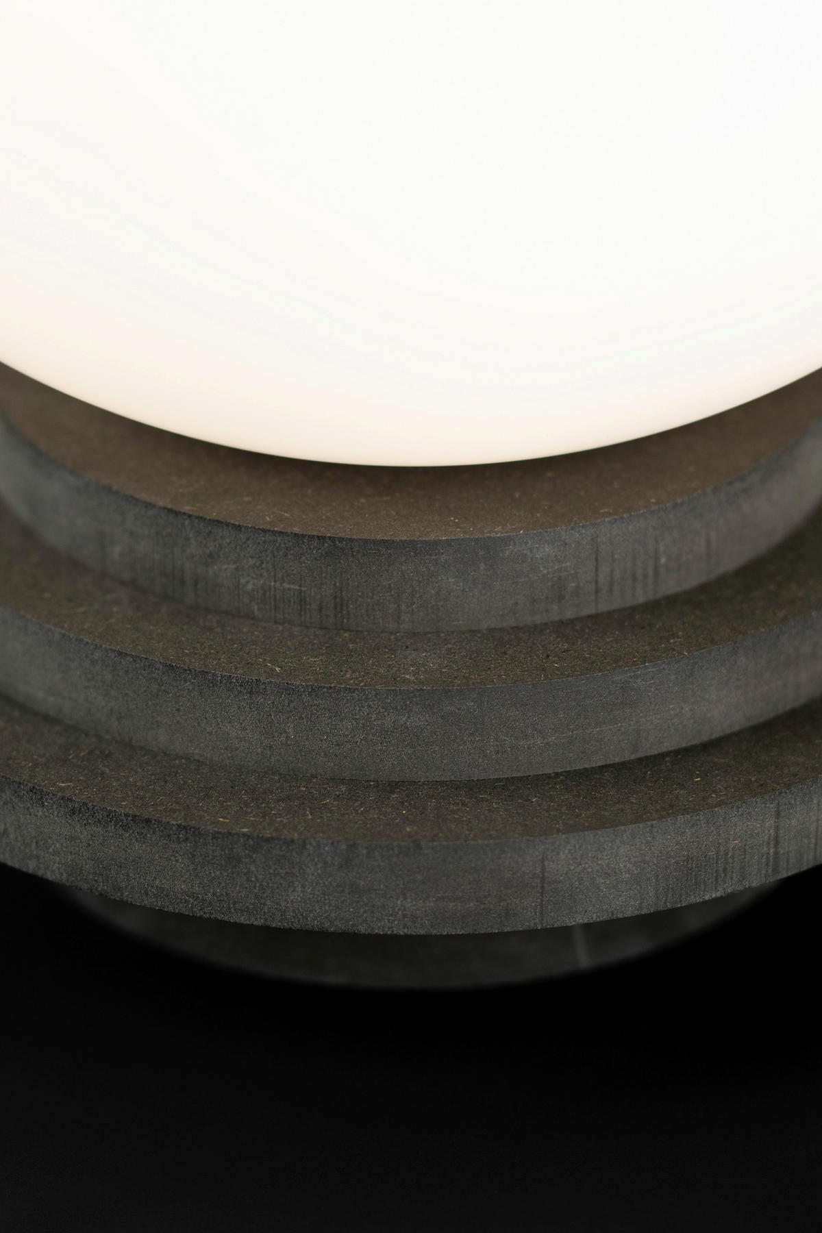TISCHLEUCHTE - Dunkelgrau, Basics, Glas/Holz (25/28cm) - Markslöjd